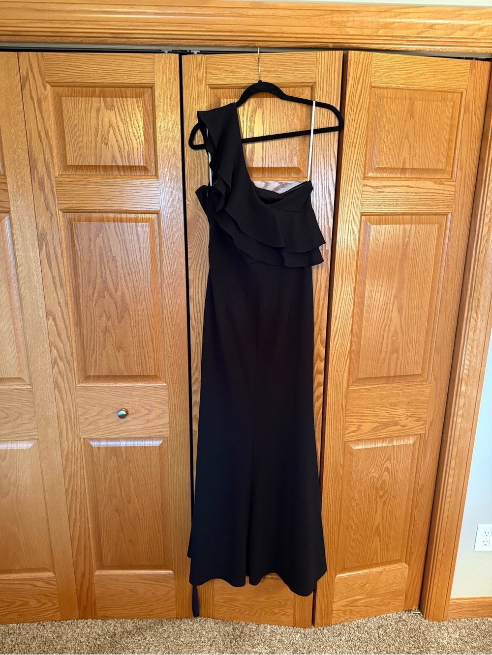 Lulu's Black One-Shoulder Ruffle Maxi Dress